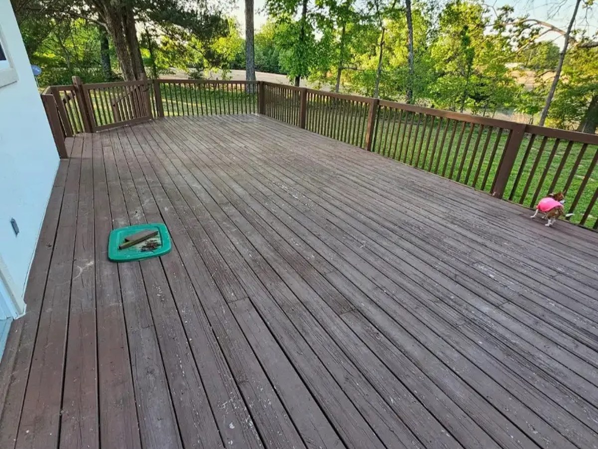 Deck Wash, Repair & Stain — before